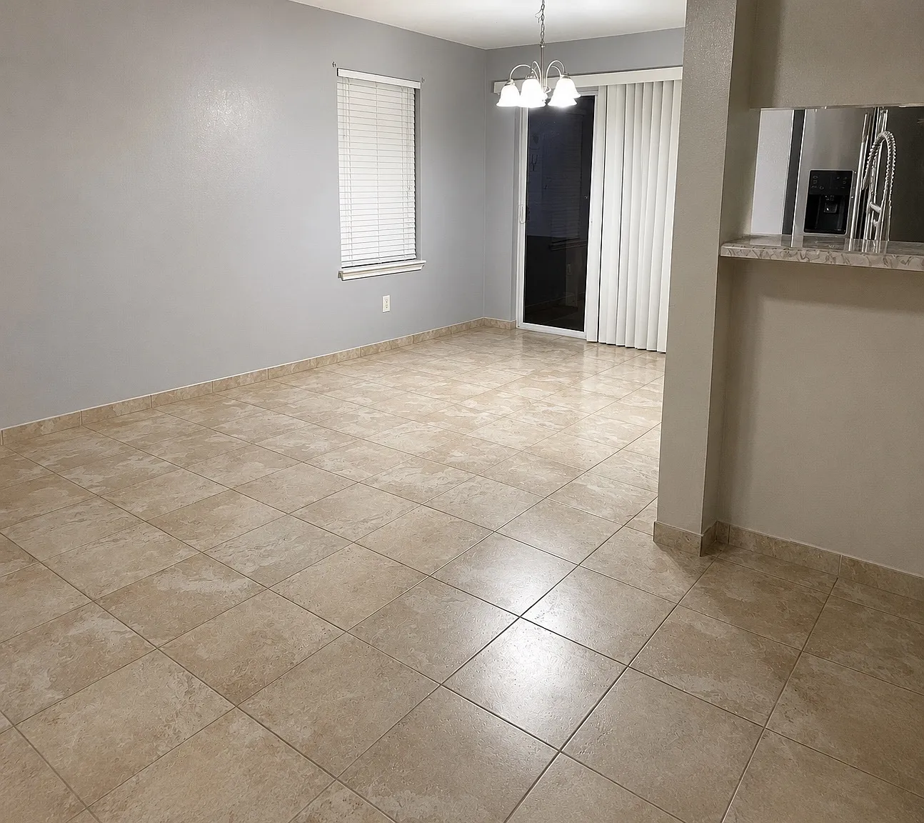 3 bed, 1299 sqft, $1,500 — Photo 2