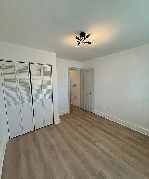 1347 N Citrus Ave — Photo 17