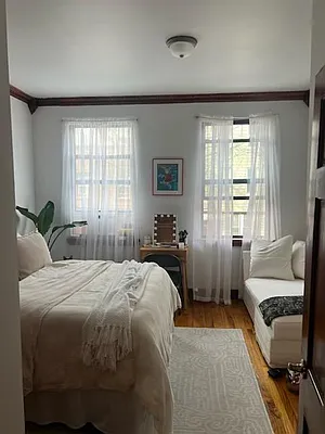 Rented by Apple Exclusive Realty Inc | media 11