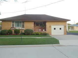411 S Columbia St, Dwight, IL 60420