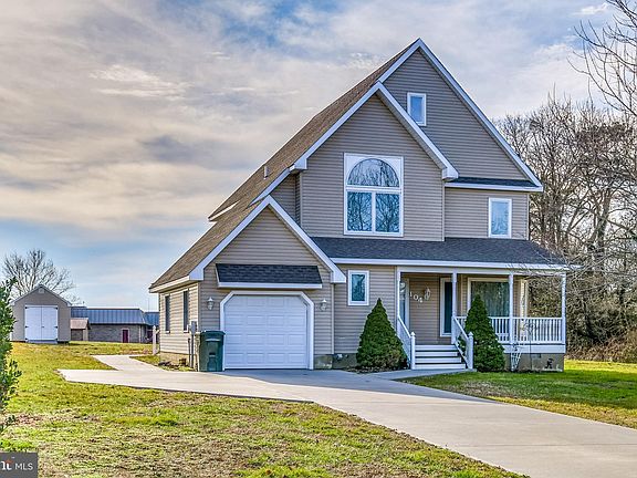 2nd image of 104 Woodland Ct