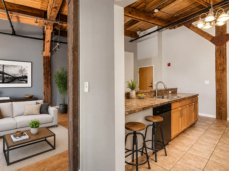 2820 Detroit Ave #101 — Photo 4