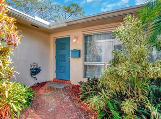 5640 SW 3rd St, Plantation, FL 33317