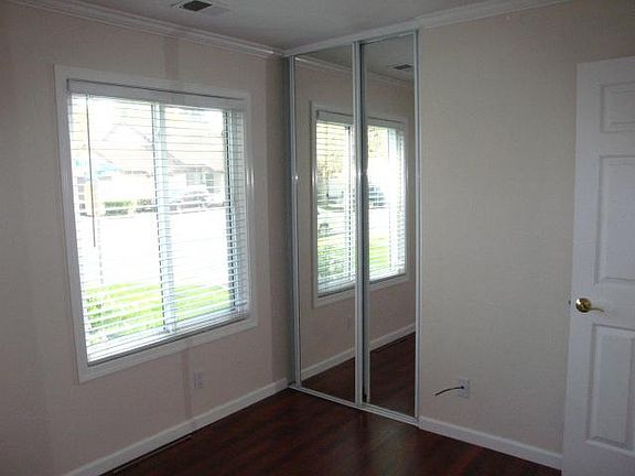 5th image of 247 Truckee Ln