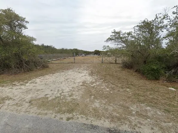 141-151 Wishert Rd, Rockport, TX 78382