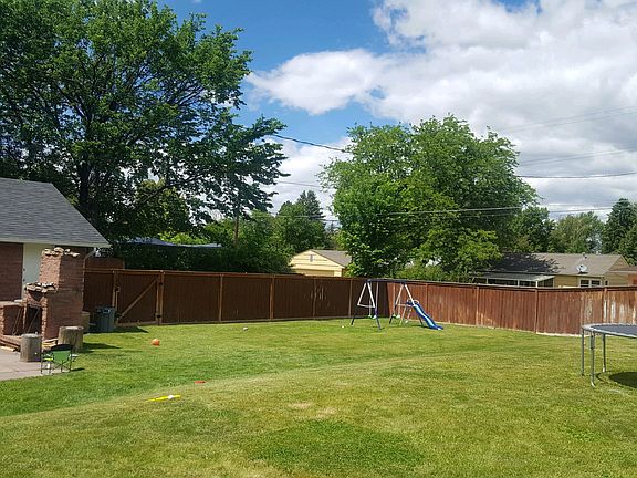 Beautiful back yard & patio