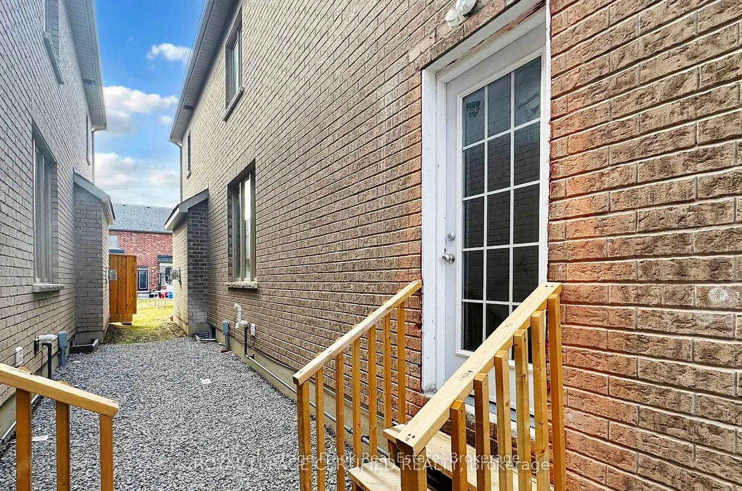 2 bed, $1,800 — Photo 2