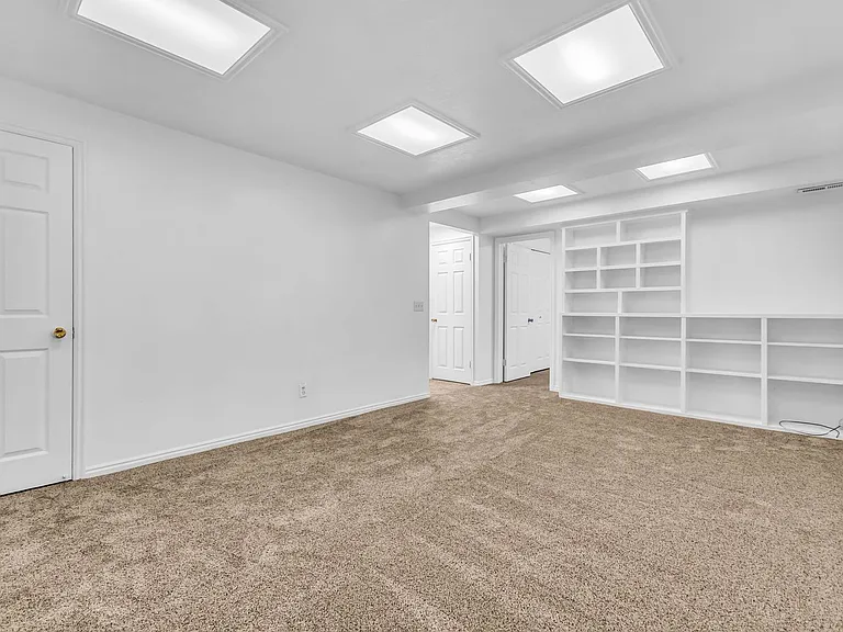 879 Rice Cir — Photo 14