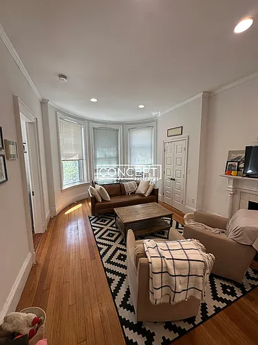 379 Commonwealth Ave #4 Photo 1