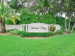 5725 NW 100th Ter, Coral Springs, FL 33076