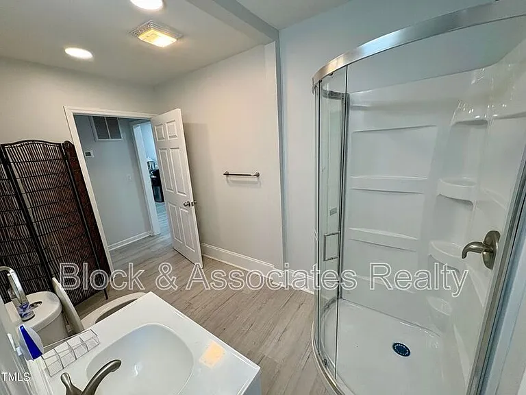 4309 S Alston Ave — Photo 2
