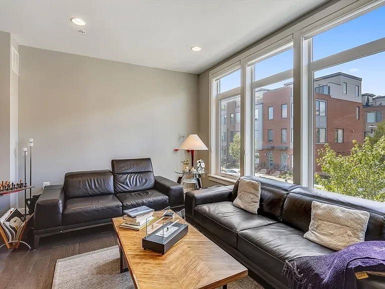 8052 Red Hook St — Photo 4
