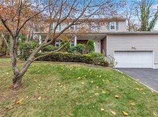 7 New Sprain Rd, Hartsdale, NY 10530