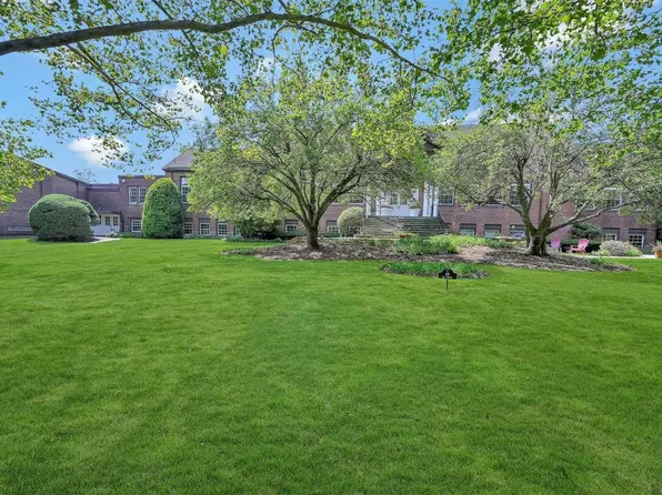 69 Bay Avenue #E, Huntington, NY 11743