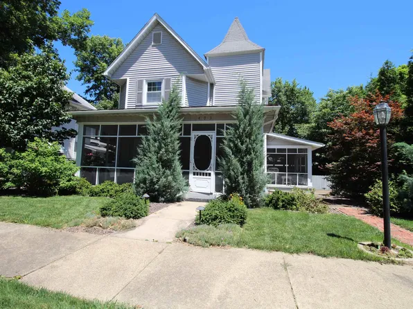 403 W Walnut St, Boonville, IN 47601