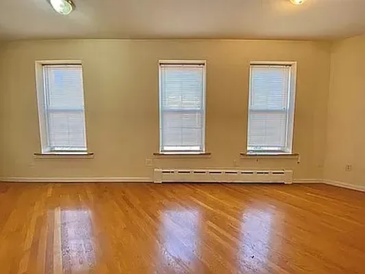 Rented by Evergreen Realty & Investments | media 6