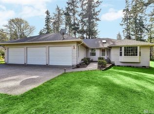 68 Diana Pl, Camano Island, WA 98282