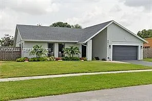 8611 NW 51st Ct Photo 1