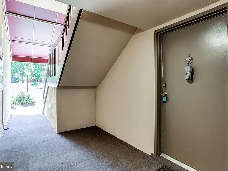 5911 Tamar Dr #1 — Photo 19