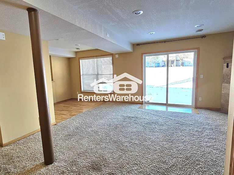 7648 Century Blvd — Photo 12