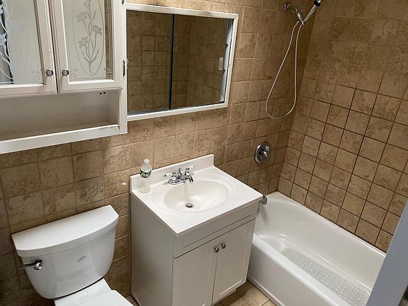 2nd image of 2-260 E 238th St #2