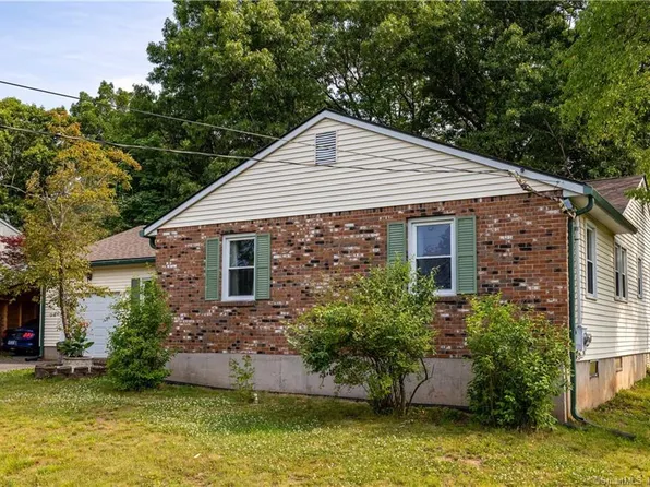 18 Seneca Road, Plainville, CT 06062