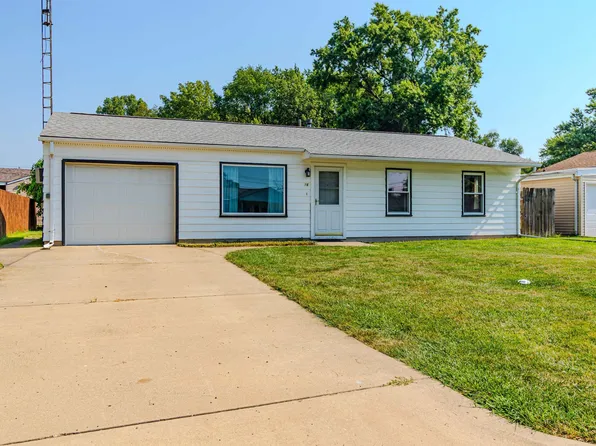 16 Hialeah Dr, Bartonville, IL 61607