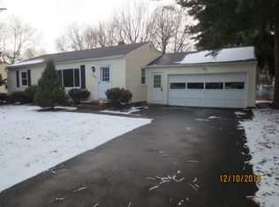 280 Park Lane Dr, Webster, NY 14580