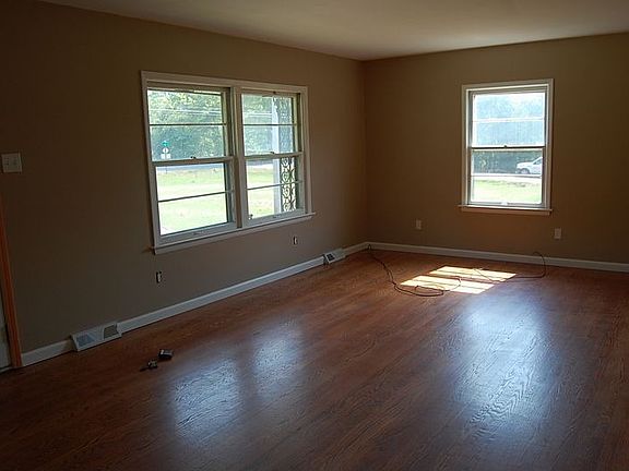 Living Rm with hardwood floors