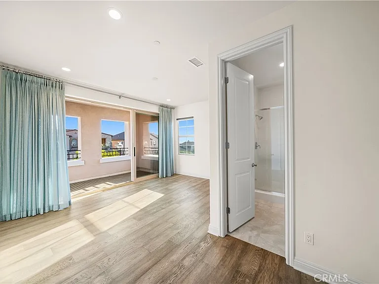 1151 Summit Oak Dr — Photo 56