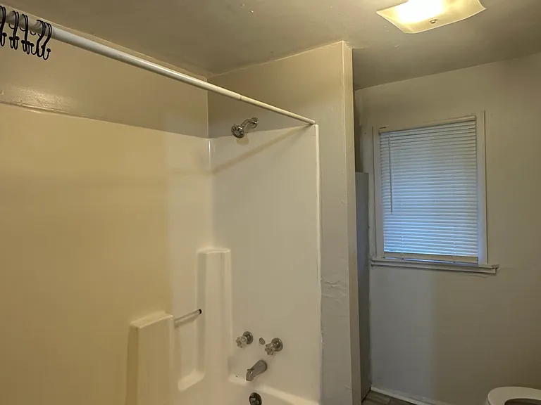 122 Wilson Foster Rd — Photo 3