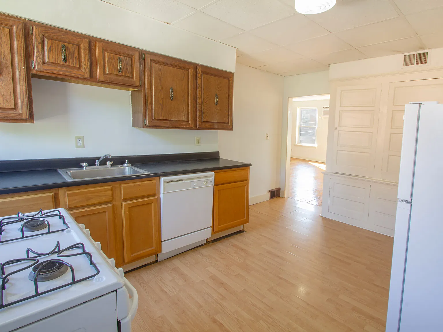 1 bed, 673 sqft, $1,075 — Photo 3