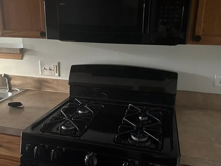 1811 Waverly Way — Photo 6
