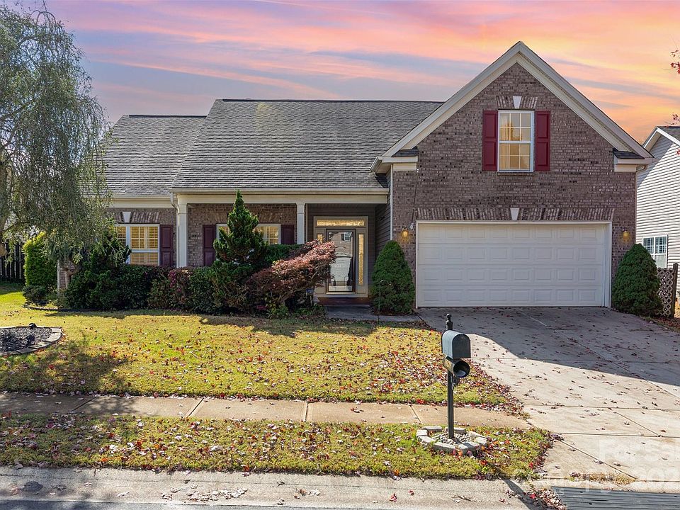 1st image of 10438 Tintinhull Dr
