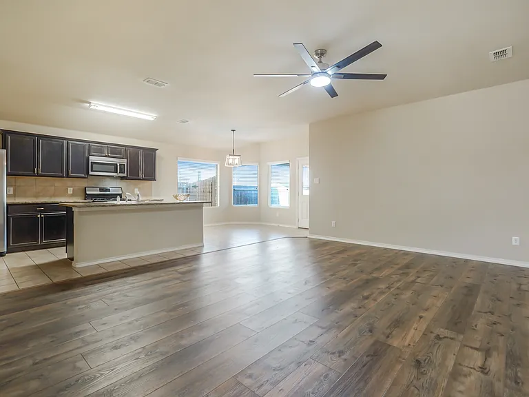 6353 Seagull Ln — Photo 7