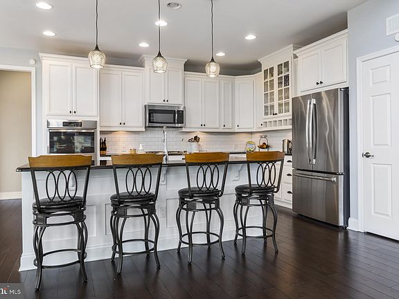 5th image of 26564 Tributary Blvd