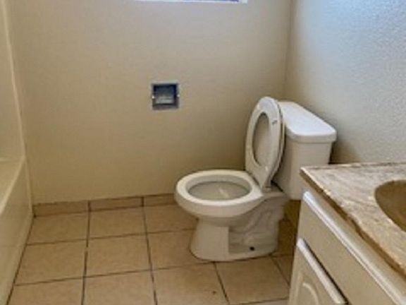 4th image of 18 Brooklyn St APT D