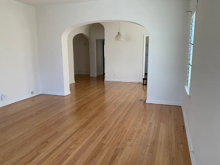 418 N Gardner St #418 — Photo 5