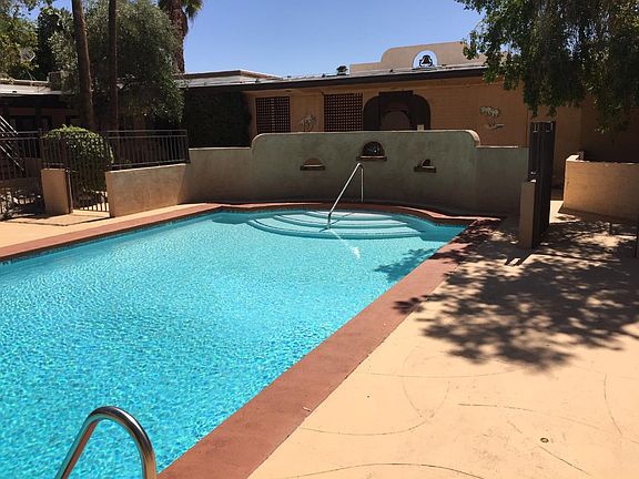 3rd image of 1380 N Indian Canyon Dr #8