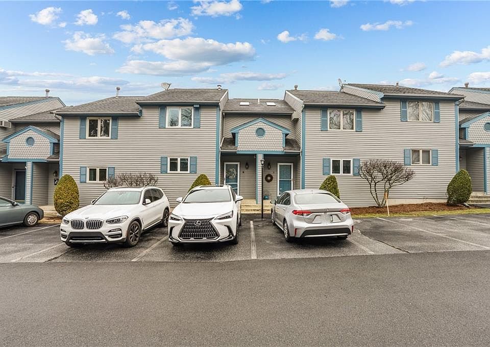 1st image of 6 Primrose Ln