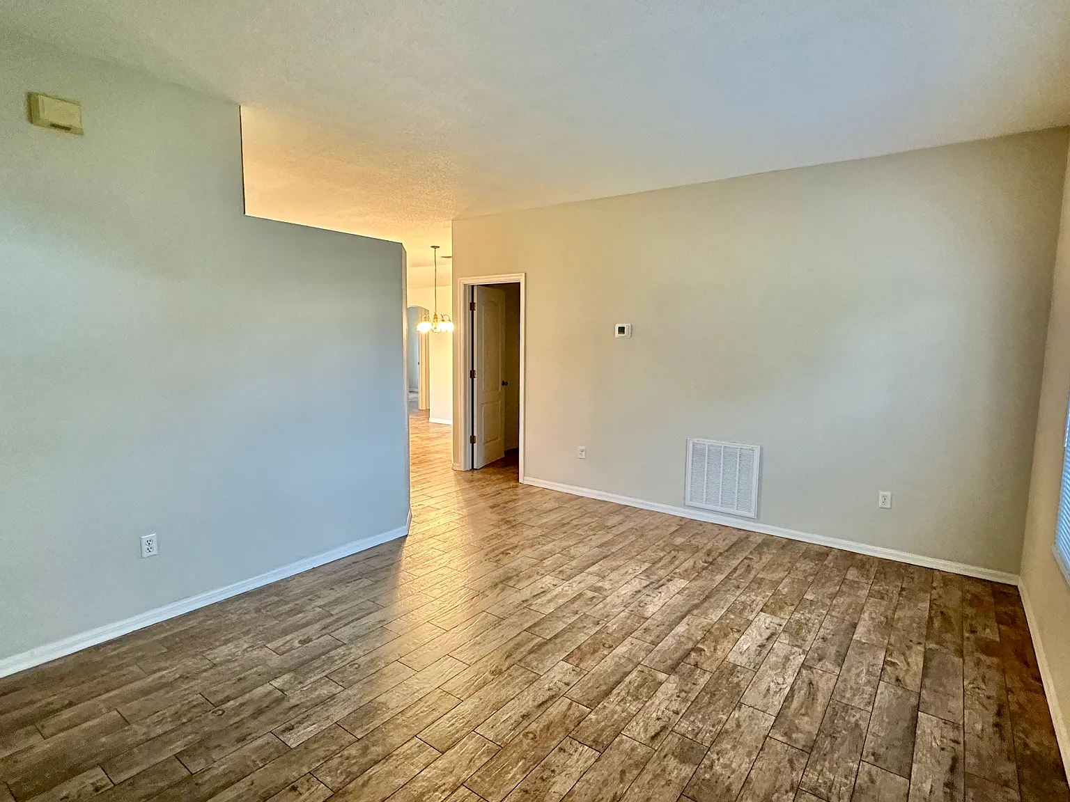 3 bed, 1508 sqft, $1,800 — Photo 2