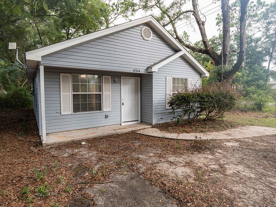 1st image of 4704 Oleander Dr