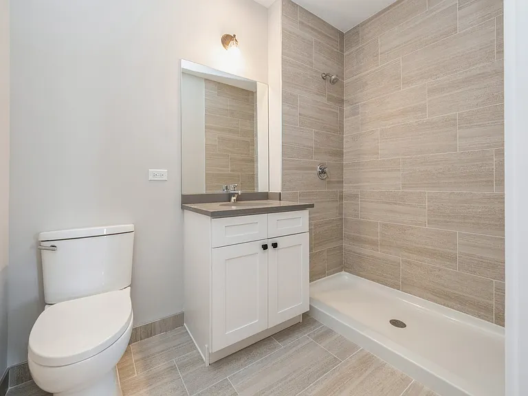 2904 S Hillock Ave #203 — Photo 12