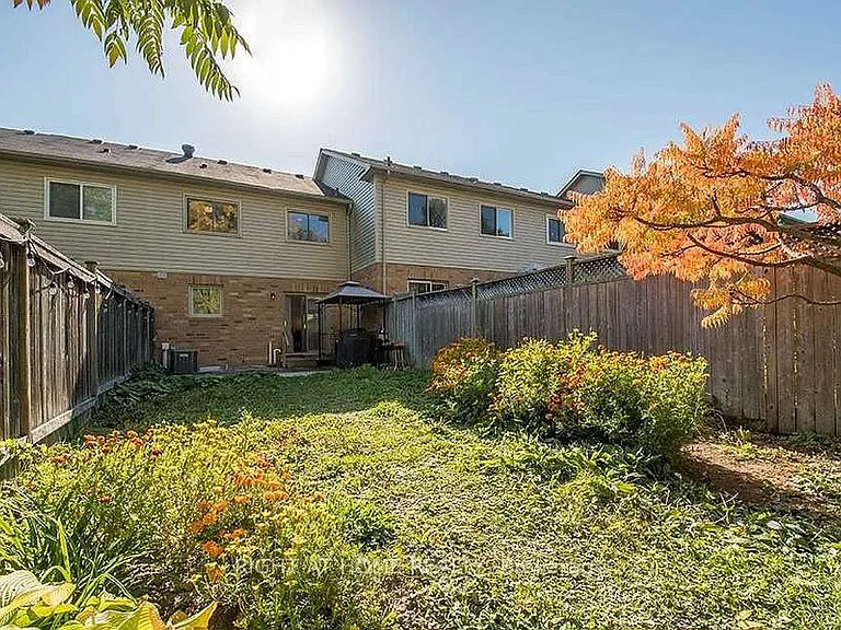 28 Bates Ct — Photo 33