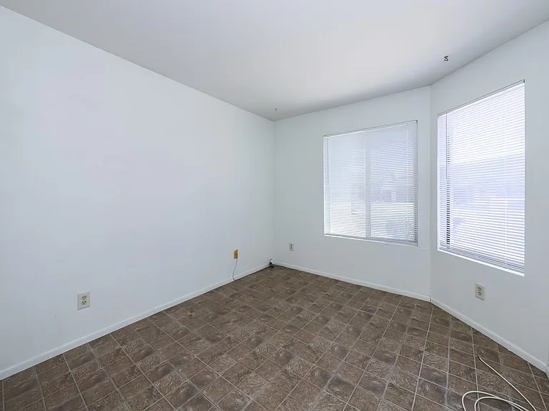 10043 E Bryonwood Ln — Photo 18
