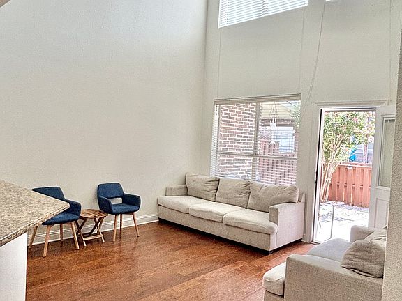 2nd image of 2975 Sicily Way