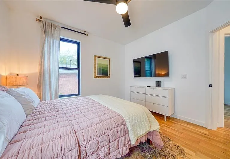 829 Barnett St NE — Photo 25