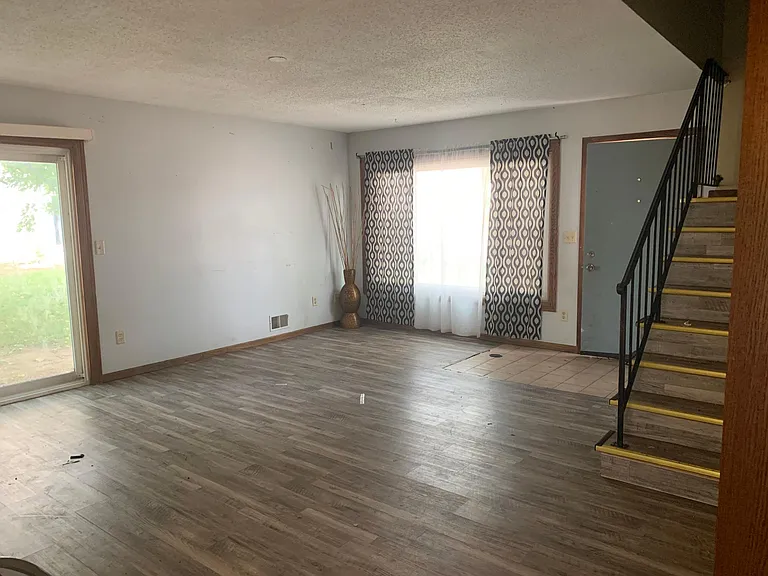 3600 Gershwin Pl N — Photo 3