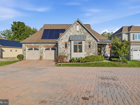 106 Brookside Ln, Gettysburg, PA 17325