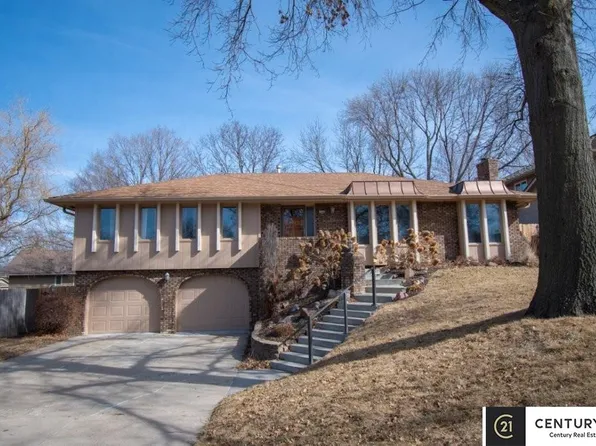 15006 Martha Cir, Omaha, NE 68144